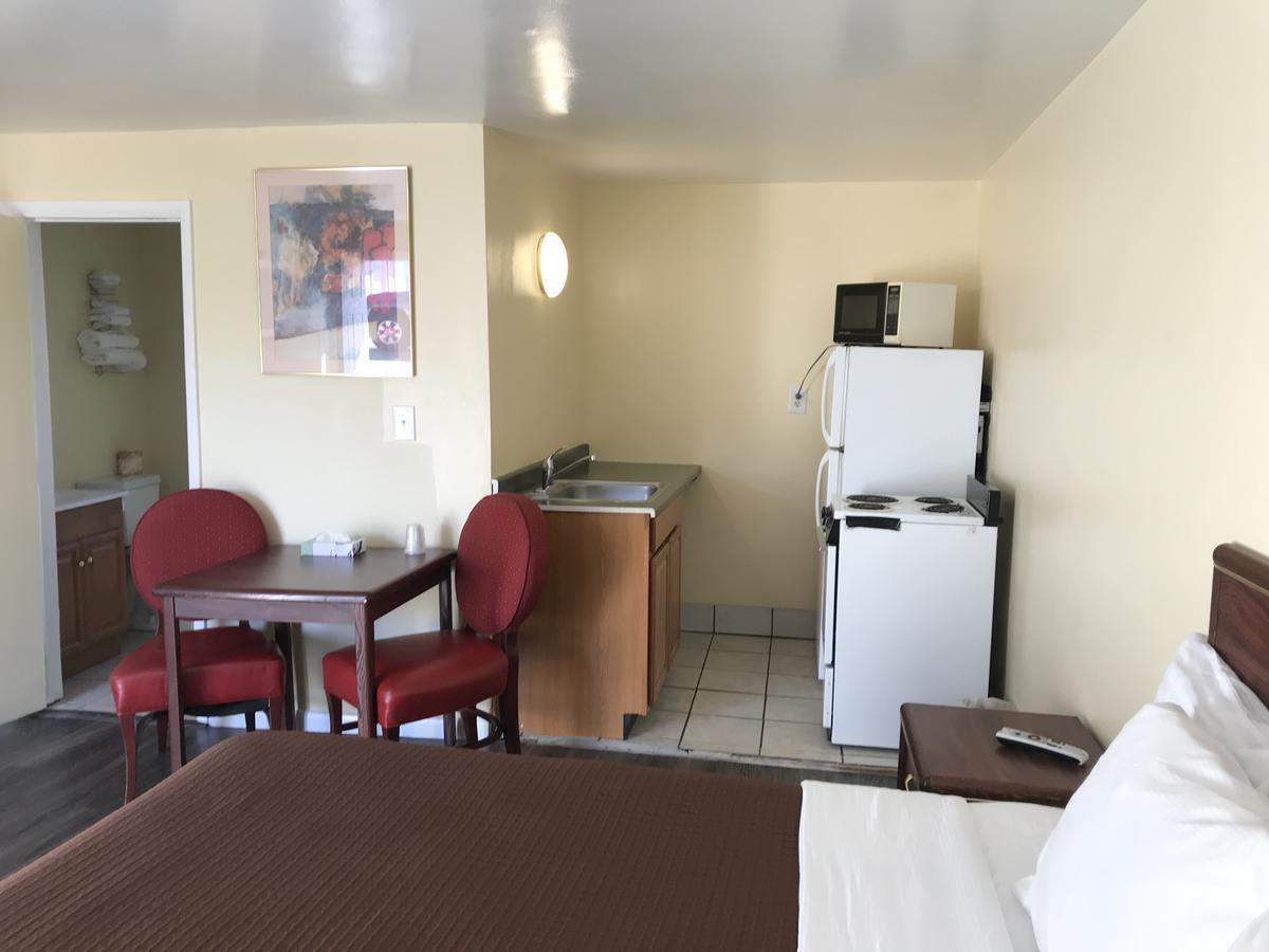 Relax Inn Of Medford Extérieur photo