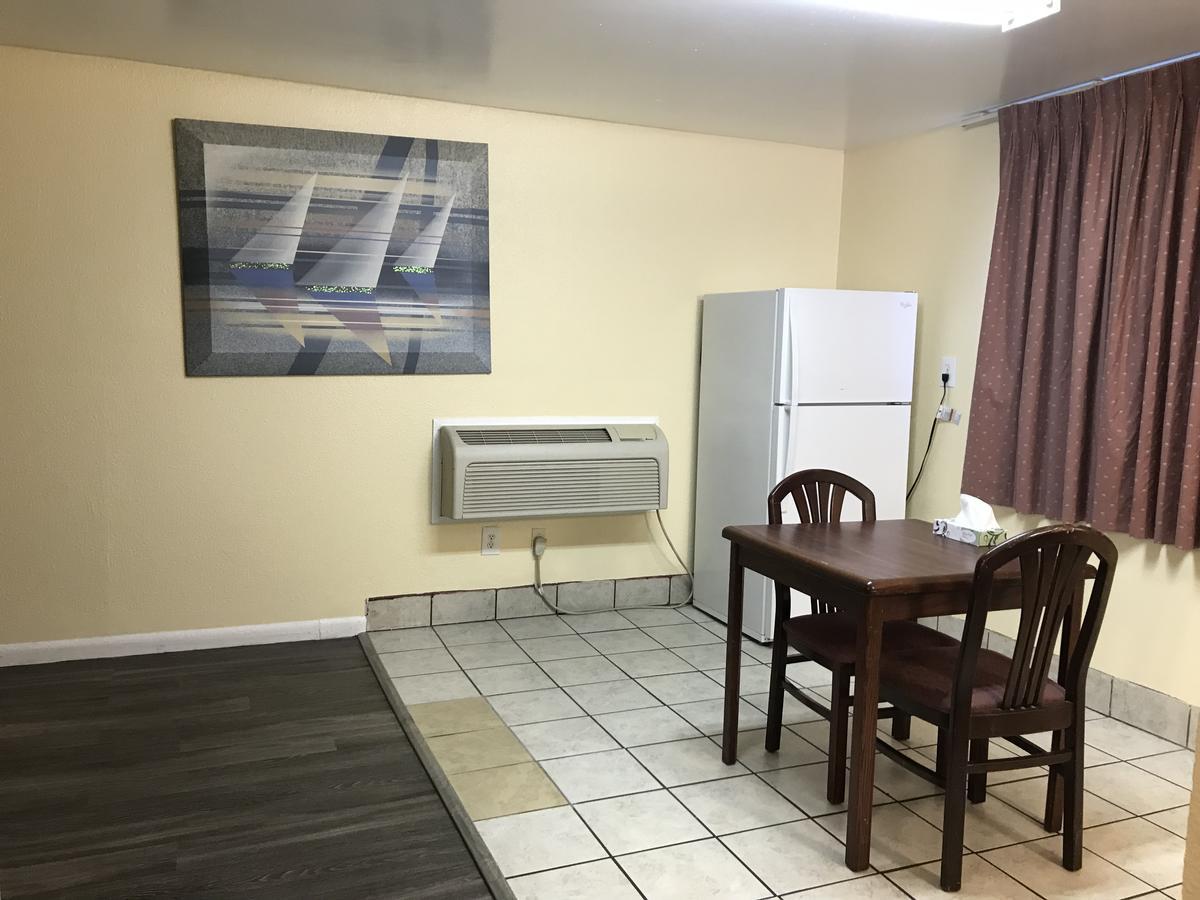 Relax Inn Of Medford Extérieur photo