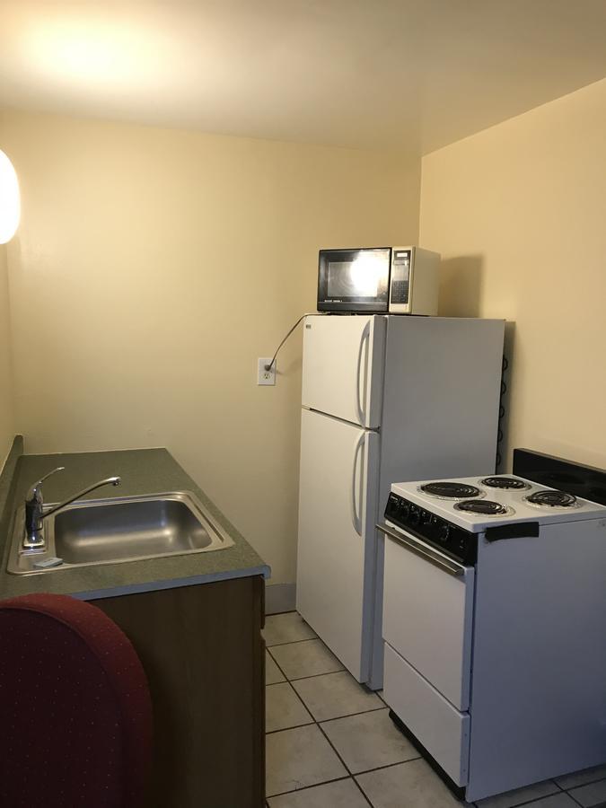 Relax Inn Of Medford Extérieur photo
