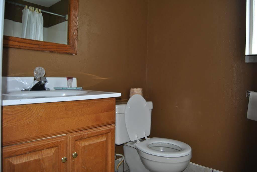 Relax Inn Of Medford Extérieur photo