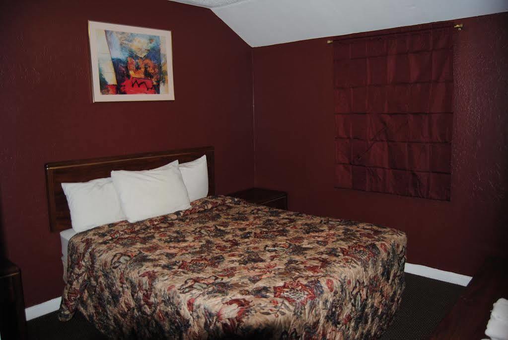 Relax Inn Of Medford Extérieur photo
